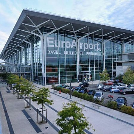 Hotel Berlioz Euroairport Basel - Mulhouse - Freiburg Saint-Louis (Haut-Rhin) Exterior foto